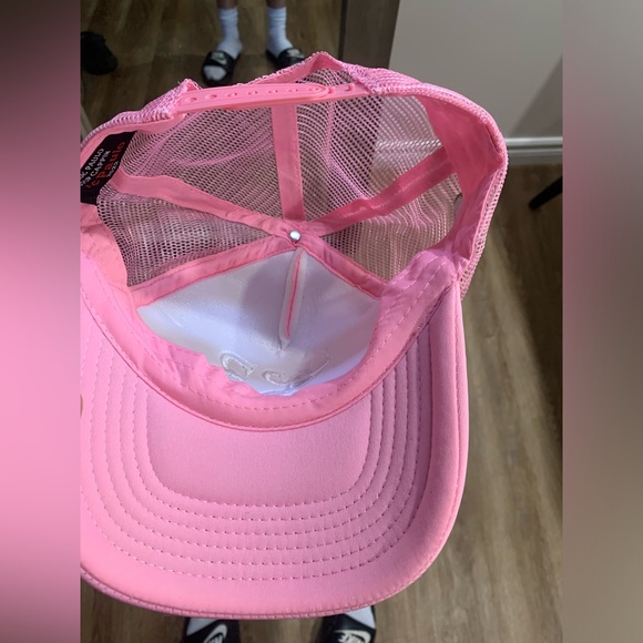 Pink trucker hat - Picture 2 of 6
